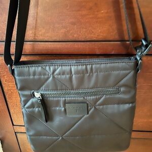 Tahari lightweight crossbody- in fantastic condition